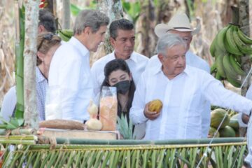 Acompaña Escandón al presidente AMLO en presentación de Sembrando Vida a delegación de EUA