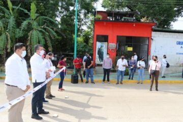 Inaugura REC pavimentación de calles y avenidas de Palenque