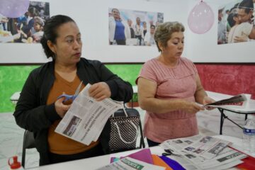 Encabeza Lupita Gómez Taller de Elaboración de Piñatas