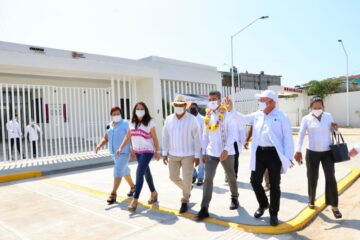 Reconvierten Centro de Salud de Paredón, Tonalá