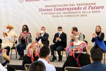 REC anuncia aumento en becas de Jóvenes Construyendo el Futuro