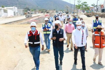 Rutilio Escandón supervisa avances en construcción del paso a desnivel en el Libramiento Norte Poniente