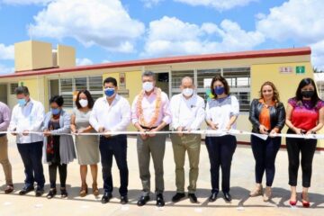 En Comitán, Rutilio Escandón inaugura obras educativas en la Escuela Telesecundaria 1463