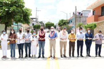 Rutilio Escandón beneficia con pavimentación de calles a las colonias Xamaipak Popular y Borges