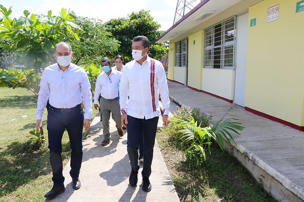 En Tapachula, Rutilio Escandón inaugura infraestructura educativa en la  Unicach y la primaria Emiliano Zapata Salazar - Filo y Sofía