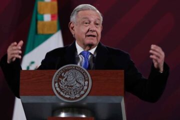 «Otra cantaleta de los conservadores», dice AMLO por «militarización» con nuevos nombramientos en Seguridad y GN