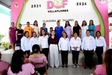 Margarita Sarmiento clausura los cursos de autoempleo en el DIF Villaflores