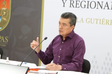 Anuncia Rutilio Escandón pago de retroactivos de 2023 a trabajadores del sector educativo de Chiapas