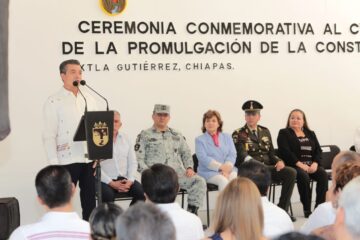 Escandón convoca a honrar la Constitución pues en momentos de paz es la que guía y en  tiempos de tempestad es la que protege al pueblo