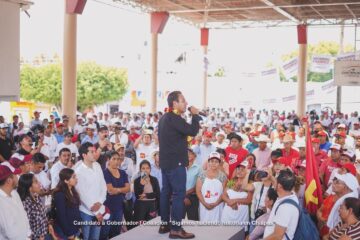 Habitantes de Frontera Comalapa y Chicomuselo recibieron con alegría a Eduardo Ramírez