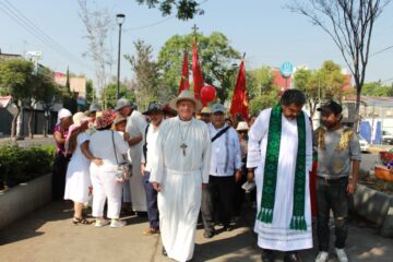 Obispos y sacerdotes de Chiapas encabezan peregrinación a la Basílica de Guadalupe en México