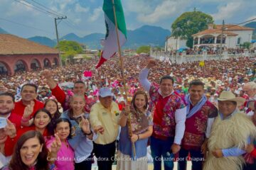 Xochilt Gálvez cierra campaña en Chiapas, acuerpada por líderes nacionales del PRD y PRI