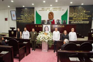 Congreso del Estado realiza homenaje póstumo a la Mtra. Rosalinda López Hernández