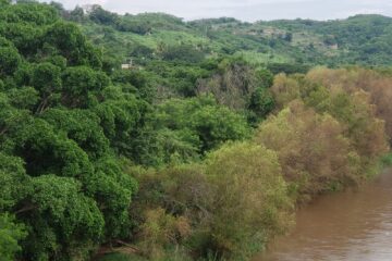 Denuncian contaminación en río Santo Domingo