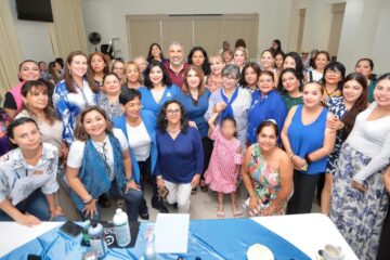 Mujeres empresarias, fortaleza de la economía local: Angel Torres