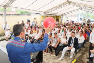 Rutilio Escandón hace justicia social a habitantes de Ixtacomitán con reconversión del Centro de Salud