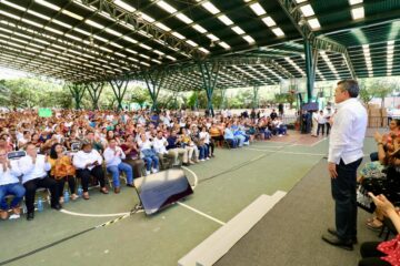 Participación de las mujeres emprendedoras ha sido clave para el progreso de Chiapas: Rutilio Escandón