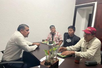 JJ atiende en su casa de gestión los fines de semana en Huixtla