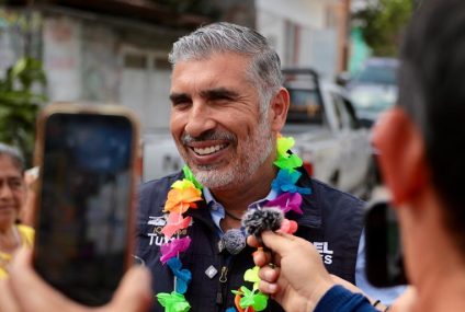 Arranca Angel Torres una calle más; ahora en la 12 de Noviembre