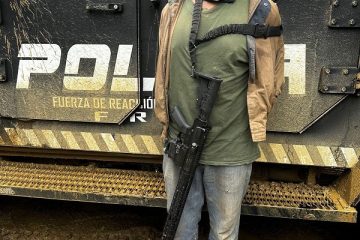 Golpe al cartel Chiapas-Guatemala, aseguran vehículos con reporte de robo y armas