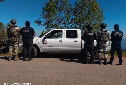 Abandonan vehículos robados en Pueblo Nuevo Solistahuacán Chiapas