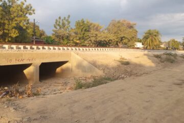 Denuncian pobladores de Chahuites afectaciones por la obra del Tren Interoceánico